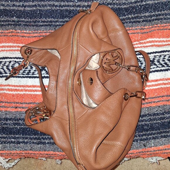 Michael Kors Large Fulton Brown Caramel Leather Shoulder Bag - Picture 3 of 14